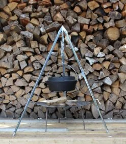 Petromax - Driepoot - Dutch Oven - Staal -Kookgerei Serviesgoed Winkel 1047x1200