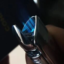 Cohiba® Sigarenaansteker - Sigarenboor - Sigaren - Sigaar - Cohiba Aansteker - Sigarenboor - Sigaren Accessoires - Sigarenknipper - Sigaar Aansteker - Cohiba - Incl. Luxe Geschenkdoos - Zwart -Kookgerei Serviesgoed Winkel 1200x1197 7