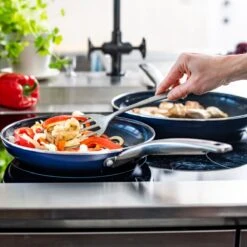 Blue Diamond, Keramische Koekenpan Verrijkt Met Diamantdeeltjes – Inductie Koekenpan Ø 24 Cm – PFAS En PHOA Vrij 8 Blue Diamond, Keramische Koekenpan Verrijkt Met Diamantdeeltjes – Inductie Koekenpan Ø 24 Cm – PFAS En PHOA Vrij -Kookgerei Serviesgoed Winkel 1200x1200 76