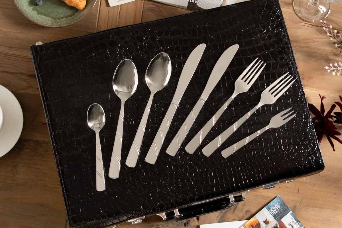 Swiss Pro+ Bestekset In Koffer-72 Delig-12 Persoons-Zwitsers Kwaliteit-Complete Set-100% Roestvrijstaal-Modern 5 Swiss Pro+ Bestekset In Koffer-72 Delig-12 Persoons-Zwitsers Kwaliteit-Complete Set-100% Roestvrijstaal-Modern - Afbeelding 5