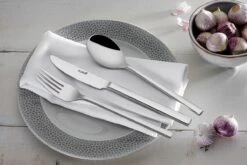 Sola Bestekset Montreux - Modern - 12 Persoons - 100 Delig - Zilverwit Edelstaal 18/10 - RVS - Zilver 5 Sola Bestekset Montreux - Modern - 12 Persoons - 100 Delig - Zilverwit Edelstaal 18/10 - RVS - Zilver -Kookgerei Serviesgoed Winkel 1200x801 9