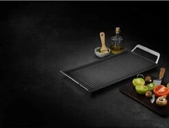 AEG MASTERY COLLECTION Plancha A9HL33 - Grillplaat - Gegoten Aluminium - 22 X 43 Cm -Kookgerei Serviesgoed Winkel 1200x902 2
