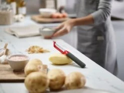 Duo Dunschiller, Rood - Joseph Joseph 11 Duo Dunschiller, Rood - Joseph Joseph -Kookgerei Serviesgoed Winkel 1200x899 3